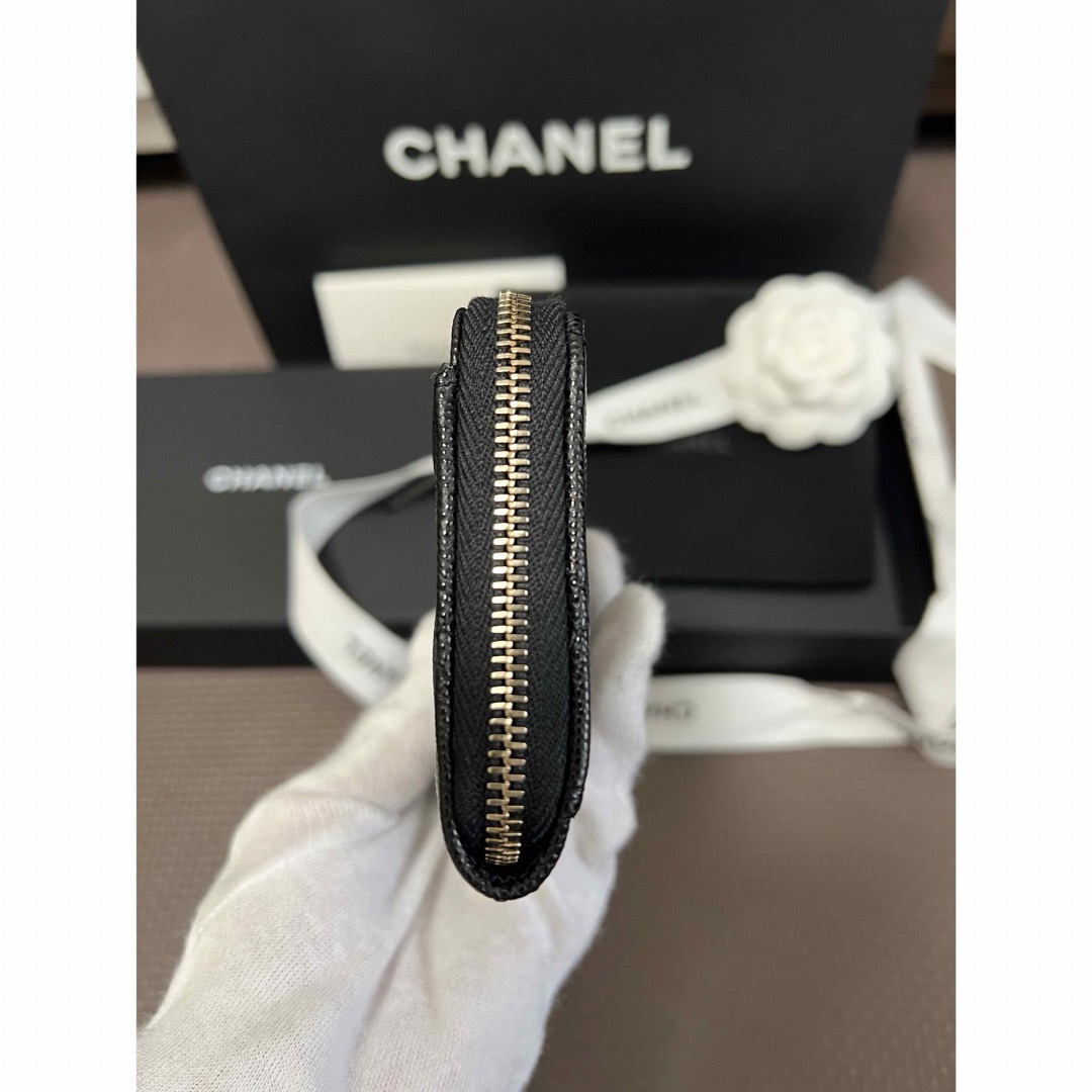 CHANEL(シャネル)の新品 CHANEL 24S フラグメント カードケース 財布 キャビアスキン レディースのファッション小物(財布)の商品写真