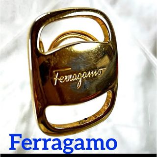 サルヴァトーレフェラガモ(Salvatore Ferragamo)のフェラガモ　Ferragamo ヴァラ　スカーフリング　ゴールド(バンダナ/スカーフ)