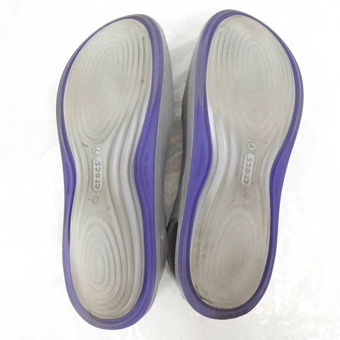 crocs(クロックス)のクロックス マリンディ サンダル カジュアルシューズ フラットシューズ W7 23cm グレー レディース crocs レディースの靴/シューズ(その他)の商品写真