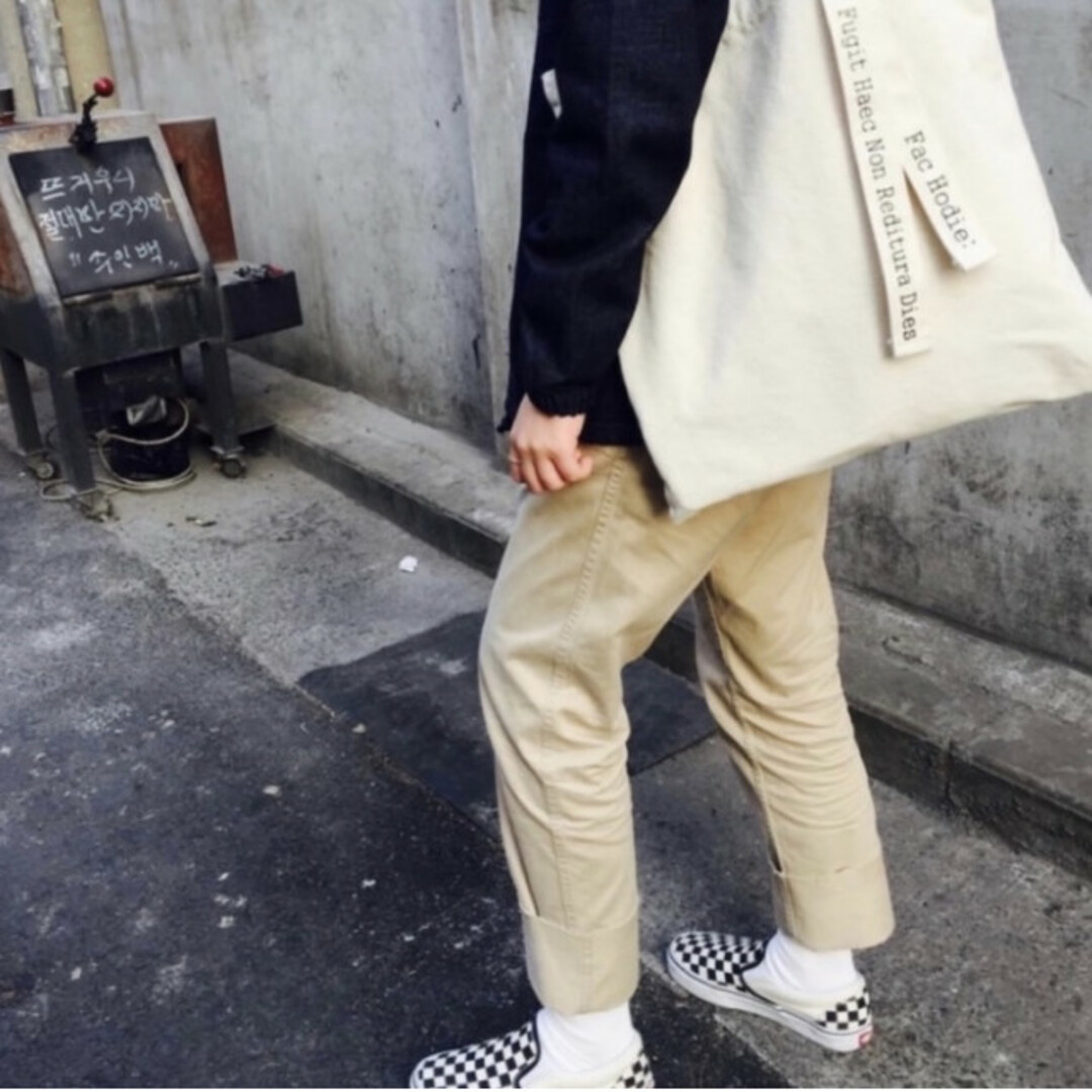ハンドル ロゴ キャンバストート 白 きなり プチプラ 人気 韓国 メッセージ レディースのバッグ(トートバッグ)の商品写真