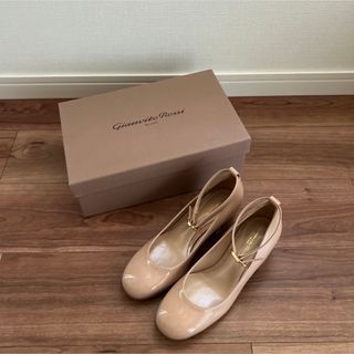 ジャンヴィットロッシ(Gianvito Rossi)のGianvito Rossi パンプス 37(ハイヒール/パンプス)