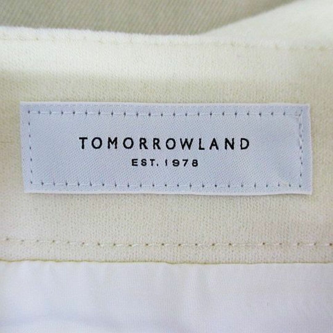 TOMORROWLAND(トゥモローランド)のトゥモローランド 膝丈 フレアスカート スカート 34 アイボリー系 裏地  レディースのスカート(ひざ丈スカート)の商品写真