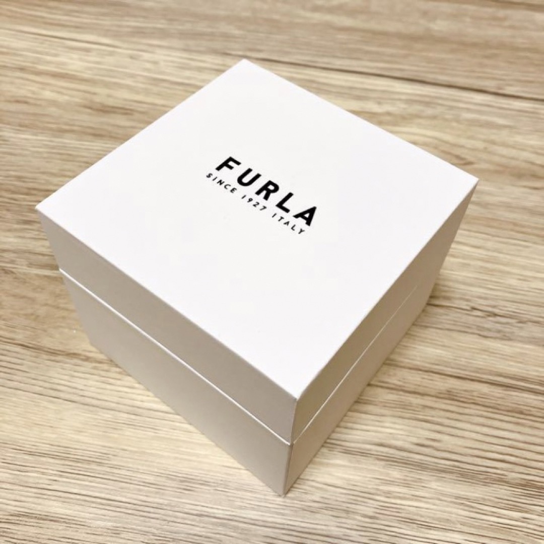 Furla(フルラ)のFURLA ラウンドケースウォッチ レディースのファッション小物(腕時計)の商品写真