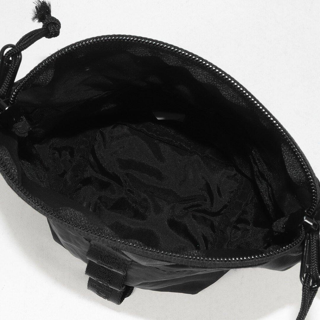 Supreme(シュプリーム)のSupreme シュプリーム バッグ 20AW ネックポーチ ショルダーバッグ Neck Pouch ブラック 黒 ブランド カバン【メンズ】【中古】 メンズのバッグ(その他)の商品写真
