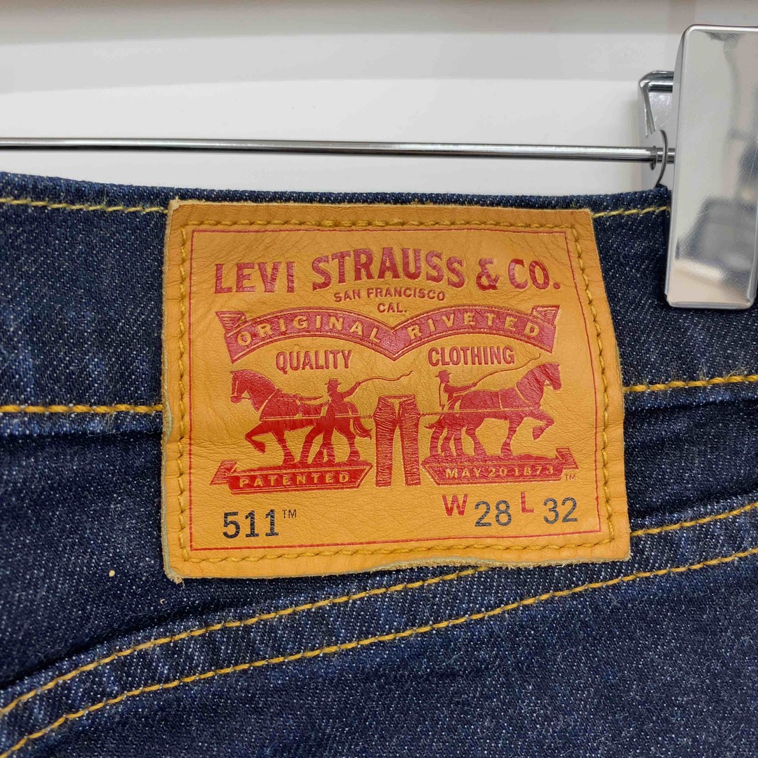 Levi's(リーバイス)のLevi’s リーバイス メンズ デニム　ジーンズ　511　牛革パッチ　W28 メンズのパンツ(デニム/ジーンズ)の商品写真