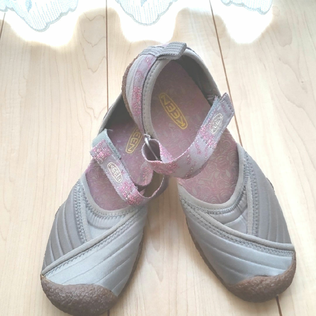 KEEN(キーン)の☆KEEN（キーン）☆ストラップサンダル☆24㌢☆グレー☆ レディースの靴/シューズ(サンダル)の商品写真