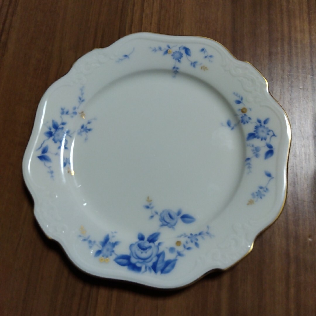 Noritake(ノリタケ)のNoritake　大皿中皿 インテリア/住まい/日用品のキッチン/食器(食器)の商品写真