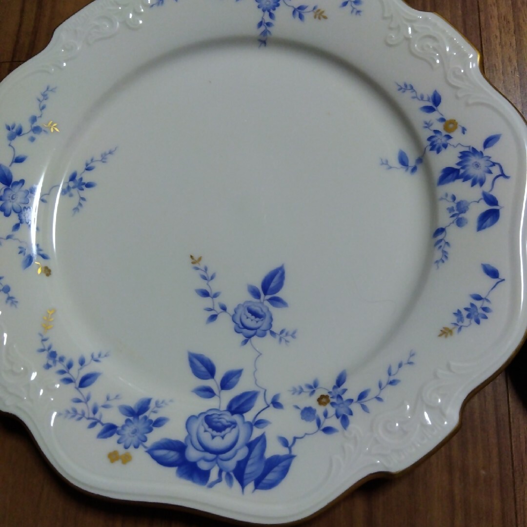 Noritake(ノリタケ)のNoritake　大皿中皿 インテリア/住まい/日用品のキッチン/食器(食器)の商品写真