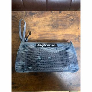 シュプリーム(Supreme)のSUPREME MESH POUCH 　メッシュ　ユーティリティ　ポーチ(ポーチ)