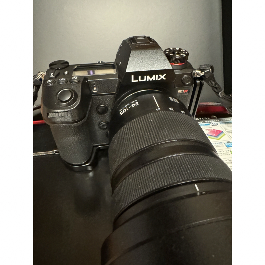 Panasonic(パナソニック)のLUMIX S1Rレンズキット スマホ/家電/カメラのカメラ(ミラーレス一眼)の商品写真