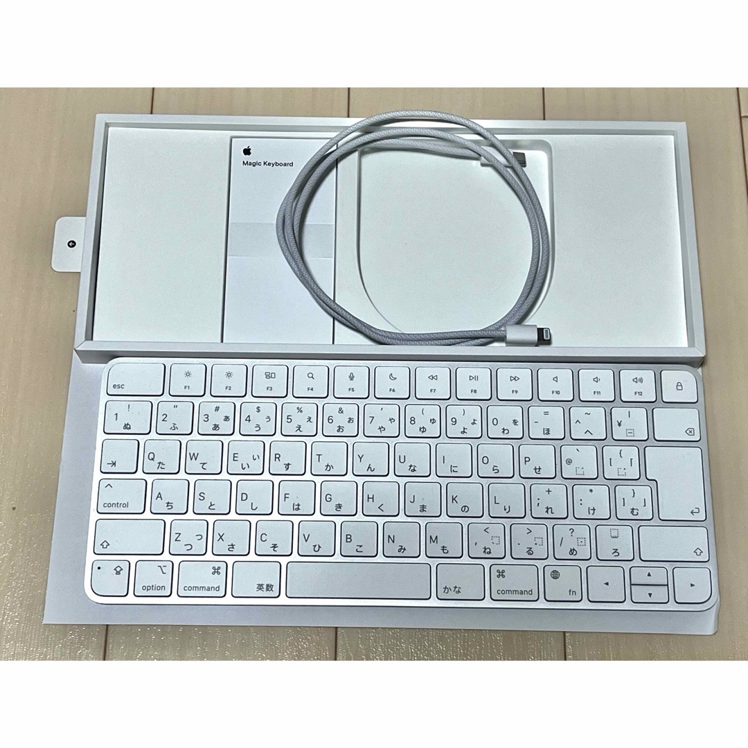 Apple(アップル)のApple Magic Keyboard - 日本語(JIS) スマホ/家電/カメラのPC/タブレット(PC周辺機器)の商品写真