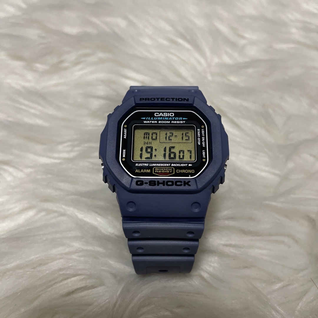 G-SHOCK(ジーショック)のG-SHOCK DW-5600E 1545 メンズの時計(腕時計(デジタル))の商品写真