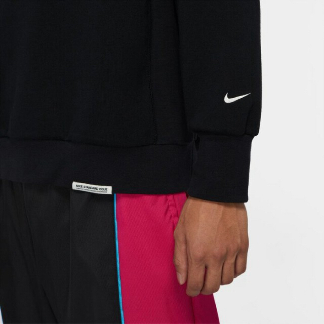 NIKE(ナイキ)の【新品・未使用】 NIKE STANDARD ISSUE HOOPS スウェット メンズのトップス(スウェット)の商品写真