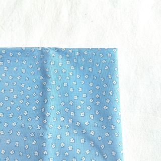 WINDHAM FABRICS30's花柄 青1.0mUSAコットンフラワー(生地/糸)