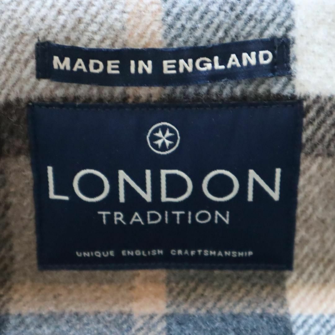 LONDON TRADITION(ロンドントラディション)の【極美品】LONDON TRADITION ダッフルコート 裏地チェック柄 レディースのジャケット/アウター(ダッフルコート)の商品写真