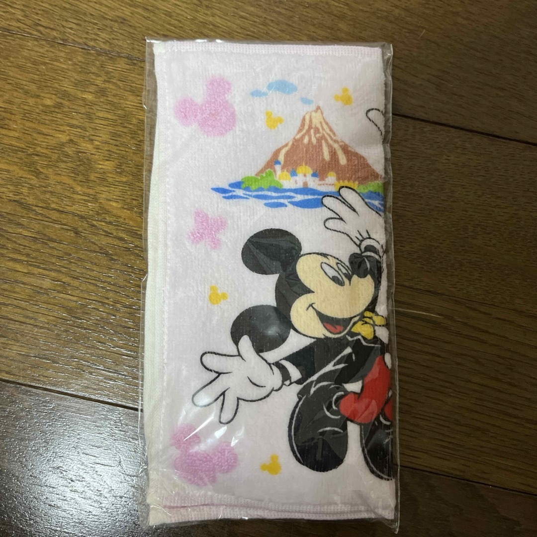 Disney(ディズニー)のディズニー　タオルハンカチ エンタメ/ホビーのアニメグッズ(タオル)の商品写真