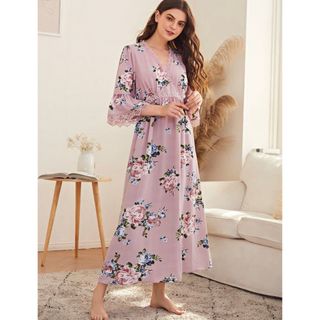 シーイン(SHEIN)のSHEIN シーイン　レース　花柄ルームウェア　ナイトドレス　ワンピース　ピンク(ルームウェア)