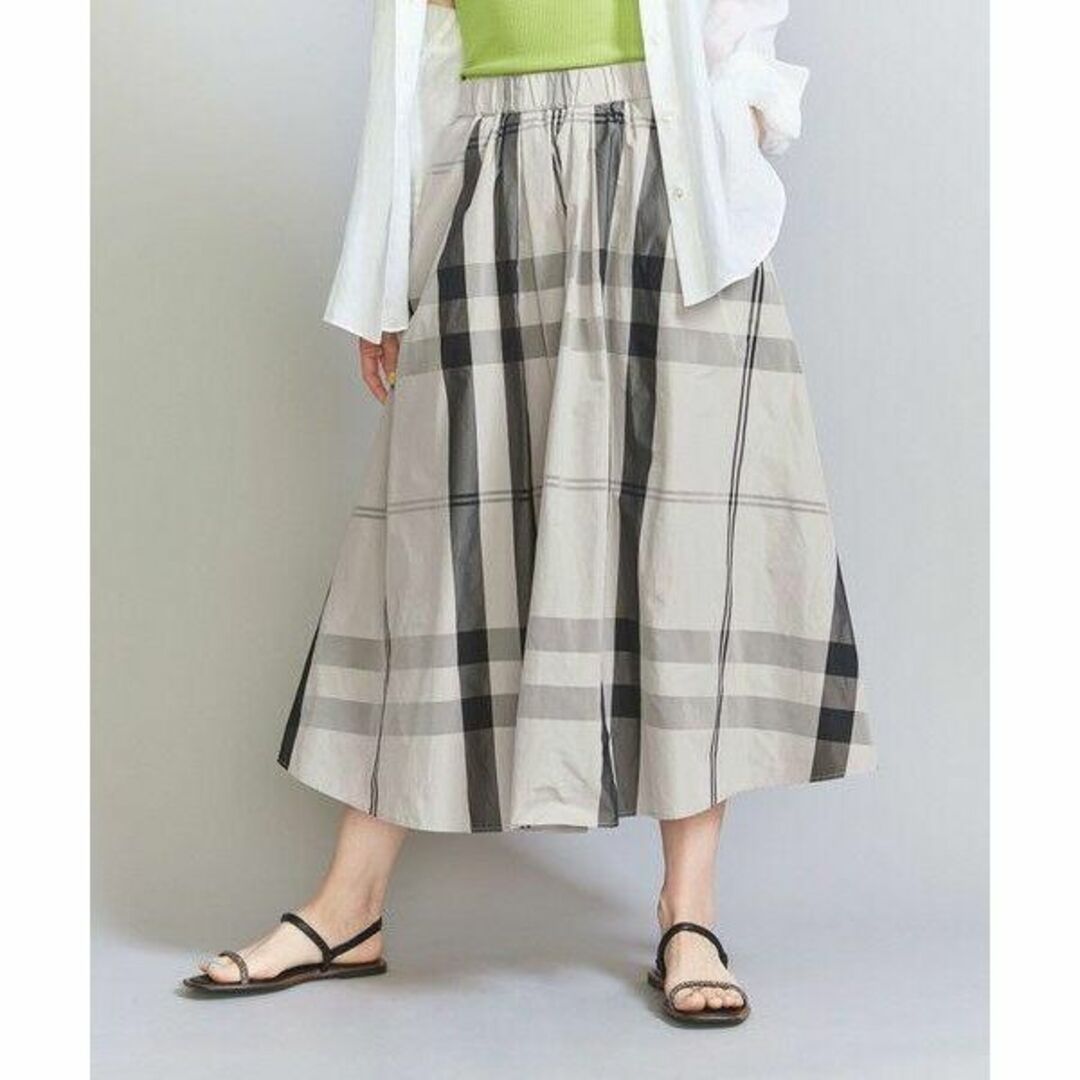 BEAUTY&YOUTH UNITED ARROWS(ビューティアンドユースユナイテッドアローズ)のBEAUTY&YOUTH チェックタフタギャザースカート ベージュ レディースのスカート(ロングスカート)の商品写真