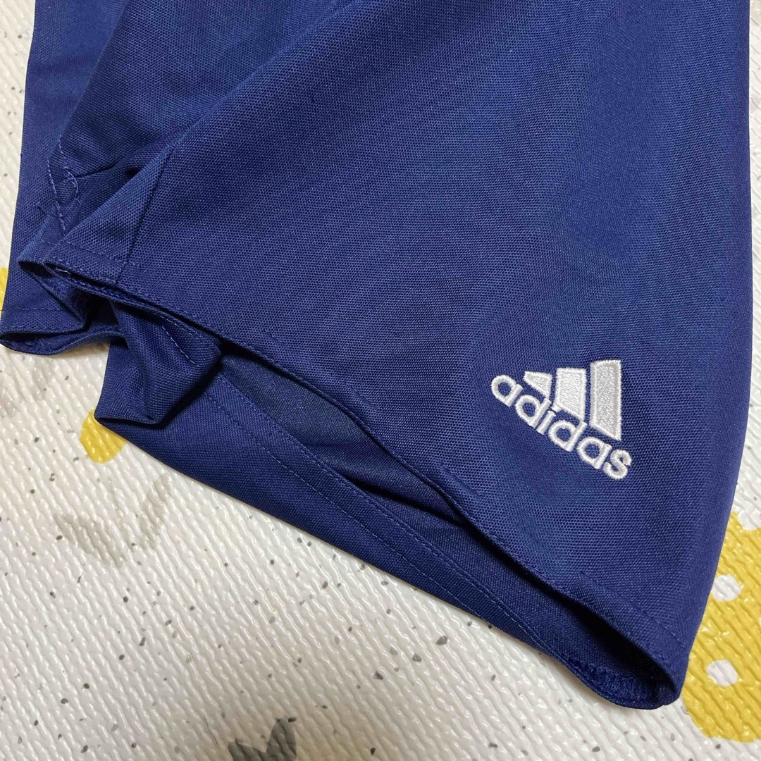 adidas(アディダス)のadidas ハーフパンツ ネイビー 140 キッズ/ベビー/マタニティのキッズ服男の子用(90cm~)(パンツ/スパッツ)の商品写真