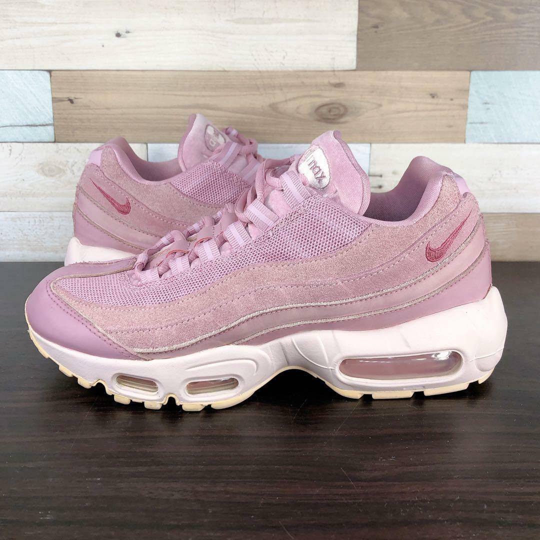 NIKE(ナイキ)のNIKE AIR MAX 95 SAKURA FIREBERRY 24.5cm レディースの靴/シューズ(スニーカー)の商品写真