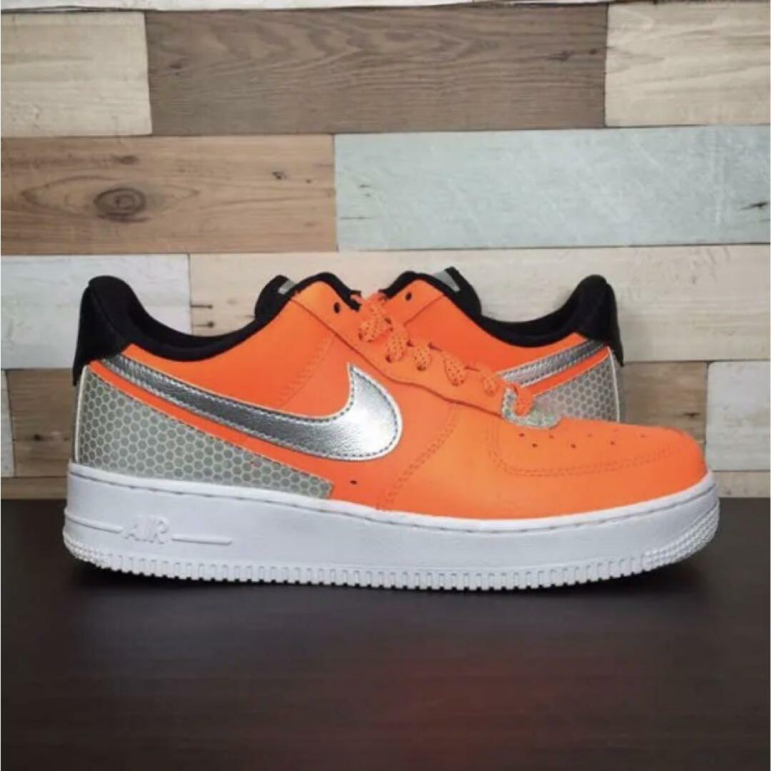 NIKE(ナイキ)のNIKE AIR FORCE 1 '07 LV8 1 3M 25cm メンズの靴/シューズ(スニーカー)の商品写真