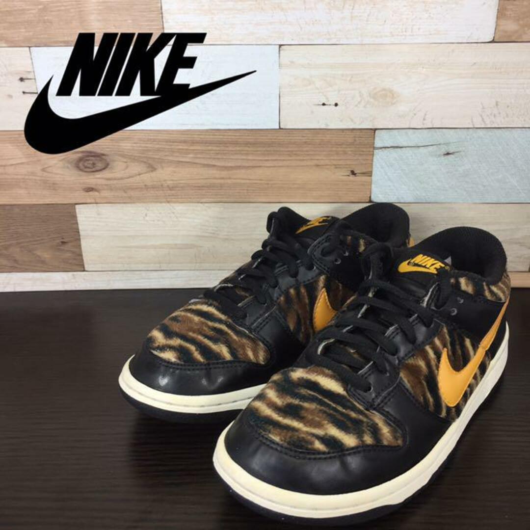 NIKE(ナイキ)のNIKE DUNK LOW GS 23cm レディースの靴/シューズ(スニーカー)の商品写真