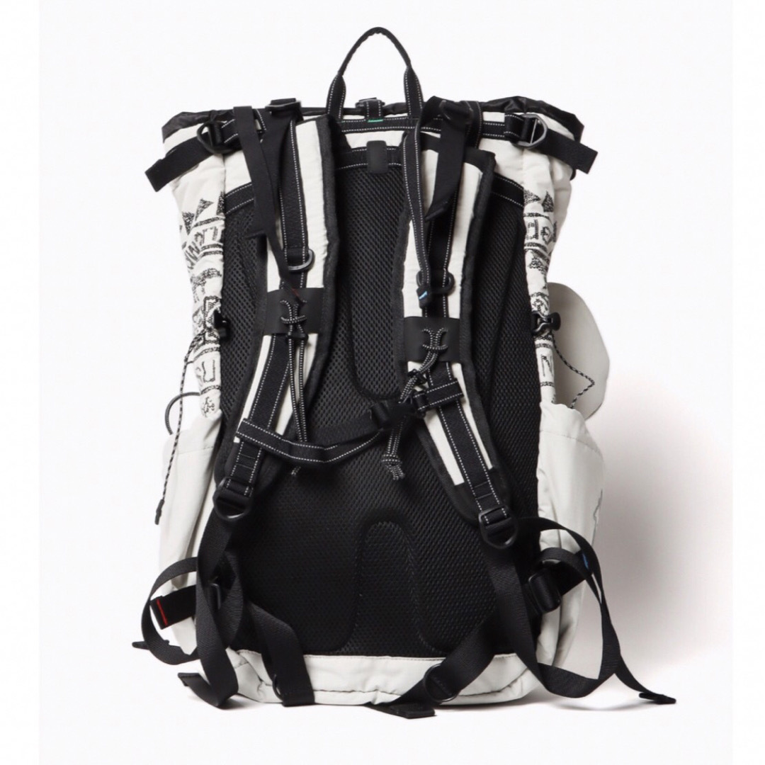 and wander(アンドワンダー)のand wander/アンドワンダー×メゾンキツネ 30L backpack メンズのバッグ(バッグパック/リュック)の商品写真