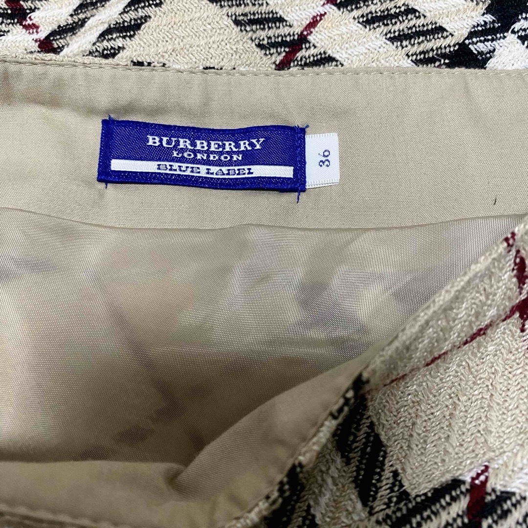 BURBERRY BLUE LABEL(バーバリーブルーレーベル)のBurberry bluelabelバーバリーブルーレーベル　膝丈スカート　S レディースのスカート(ひざ丈スカート)の商品写真