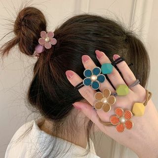 ヘアゴム　フラワーマットストーン（５カラー）ヘアアクセサリー　くすみカラー　小花(ヘアゴム/シュシュ)