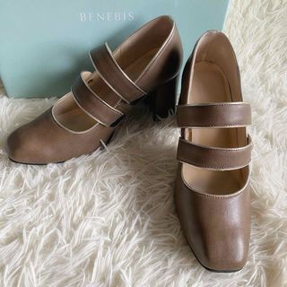 【美品・シューズキーパー・調整パッド付き】ベネビス　ストラップパンプス　22.5(ハイヒール/パンプス)