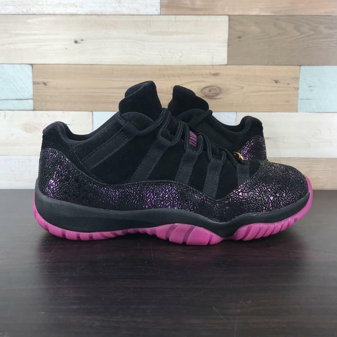 NIKE(ナイキ)のNIKE AIR JORDAN 11 RETRO LOW 24cm レディースの靴/シューズ(スニーカー)の商品写真