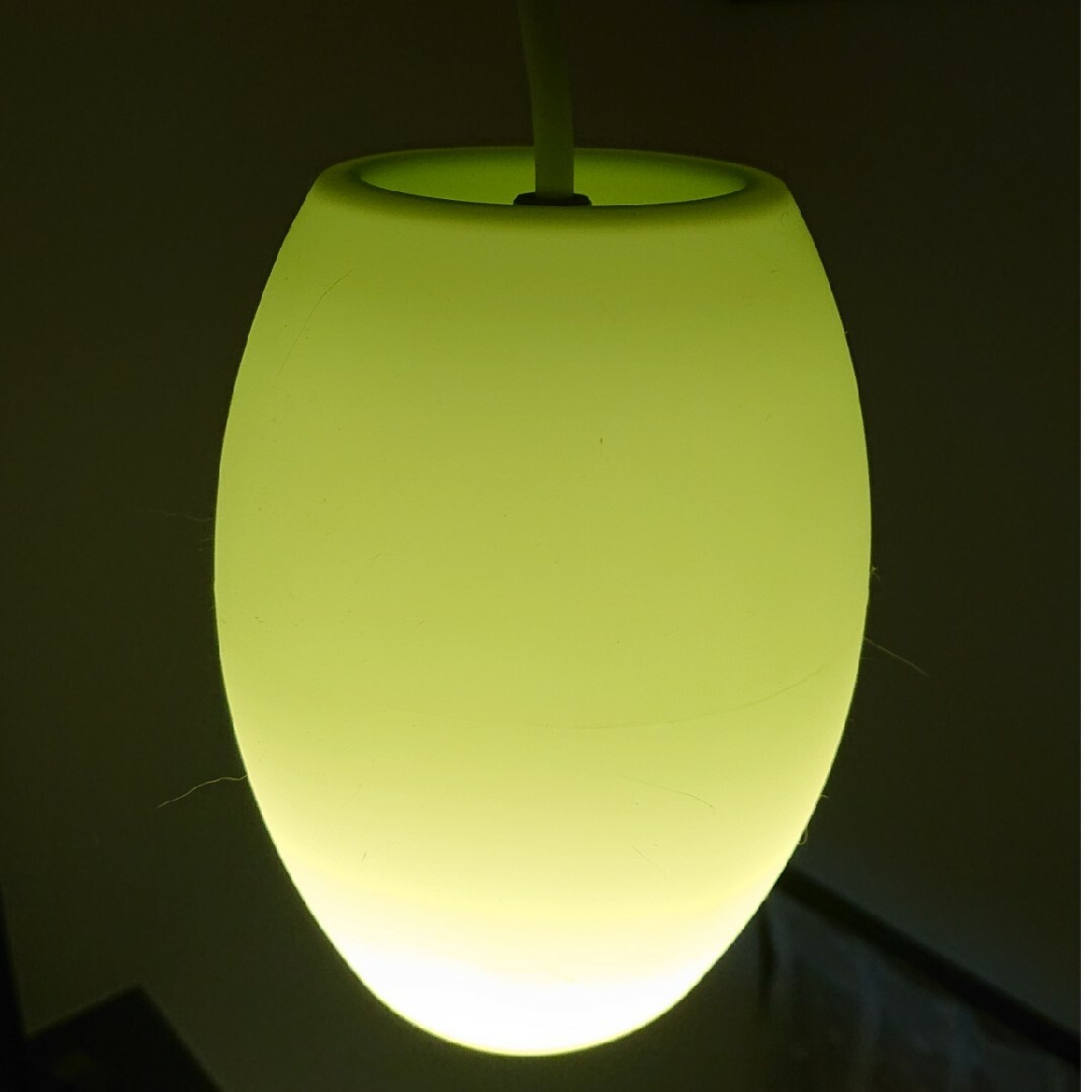 LEDペンダントライト シリコン製 電球付き インテリア/住まい/日用品のライト/照明/LED(その他)の商品写真