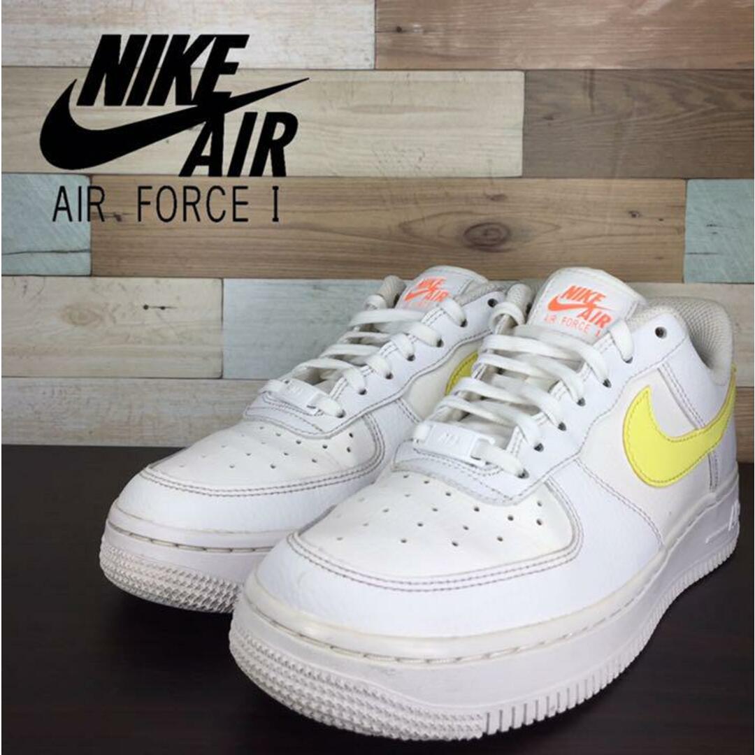 NIKE(ナイキ)のNIKE AIR FORCE 1 '07 LOW 24cm レディースの靴/シューズ(スニーカー)の商品写真