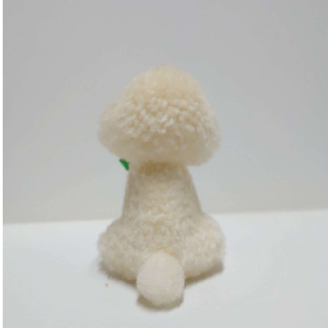 クリーム　プードル　毛糸　ポンポン ハンドメイドのぬいぐるみ/人形(ぬいぐるみ)の商品写真
