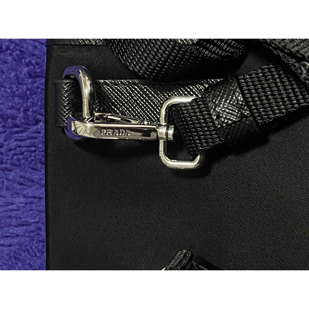 PRADA(プラダ)の【PRADA】プラダ Re-Nylon & サフィアーノレザー スマホケース レディースのバッグ(ショルダーバッグ)の商品写真