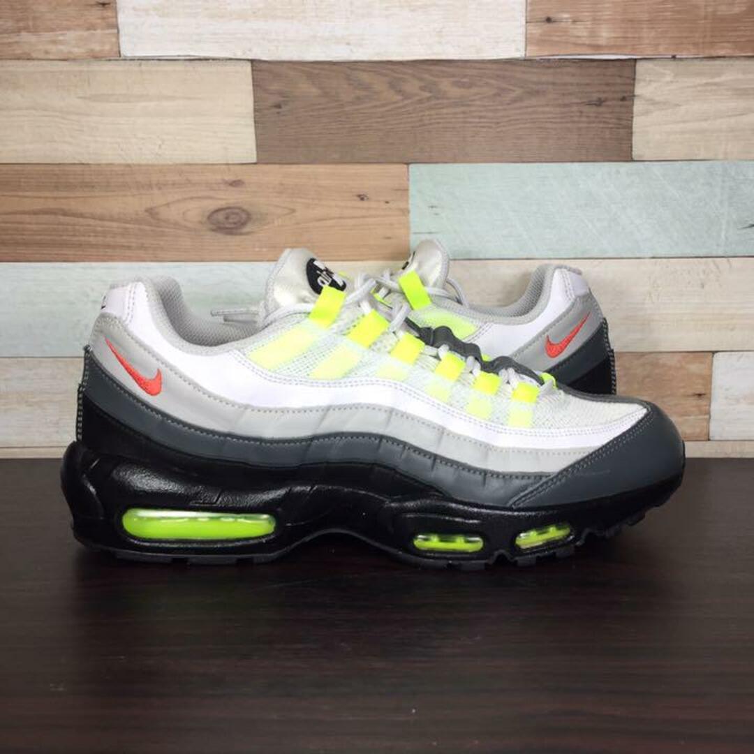 NIKE(ナイキ)のNIKE AIR MAX 95 UNLOCKED 28cm メンズの靴/シューズ(スニーカー)の商品写真