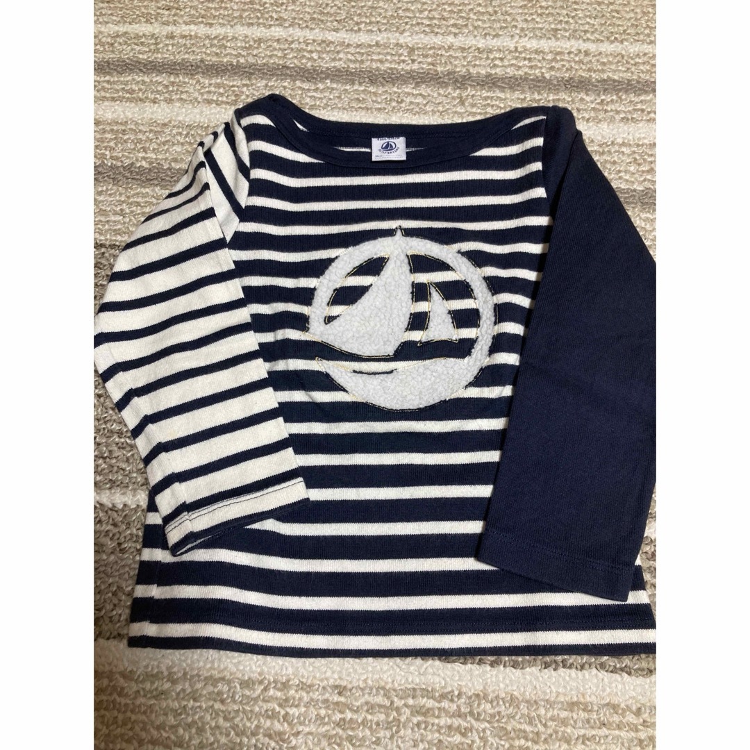 PETIT BATEAU(プチバトー)のプチバトー　プルオーバー　ロンt 　柔らかデニム　4ans 4歳 105 100 キッズ/ベビー/マタニティのキッズ服男の子用(90cm~)(Tシャツ/カットソー)の商品写真