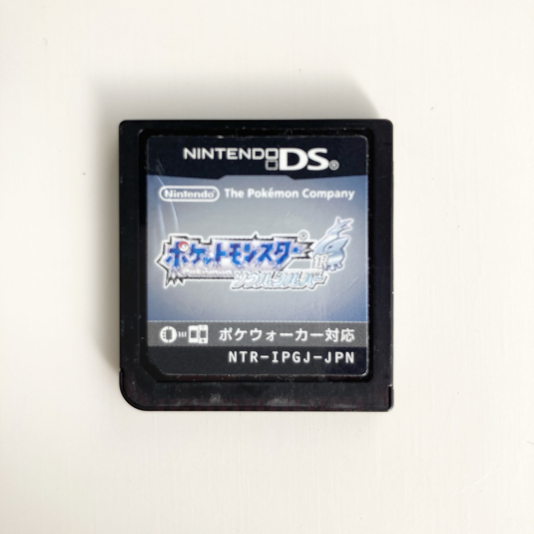 ニンテンドーDS(ニンテンドーDS)のポケットモンスター ソウルシルバー ニンテンドーDS エンタメ/ホビーのゲームソフト/ゲーム機本体(携帯用ゲームソフト)の商品写真