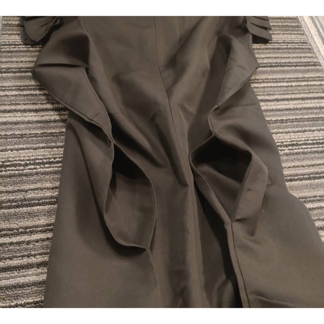 ラッシュガード オールインワン 水陸両用 フリルショルダー ロング丈 ブラック レディースの水着/浴衣(水着)の商品写真