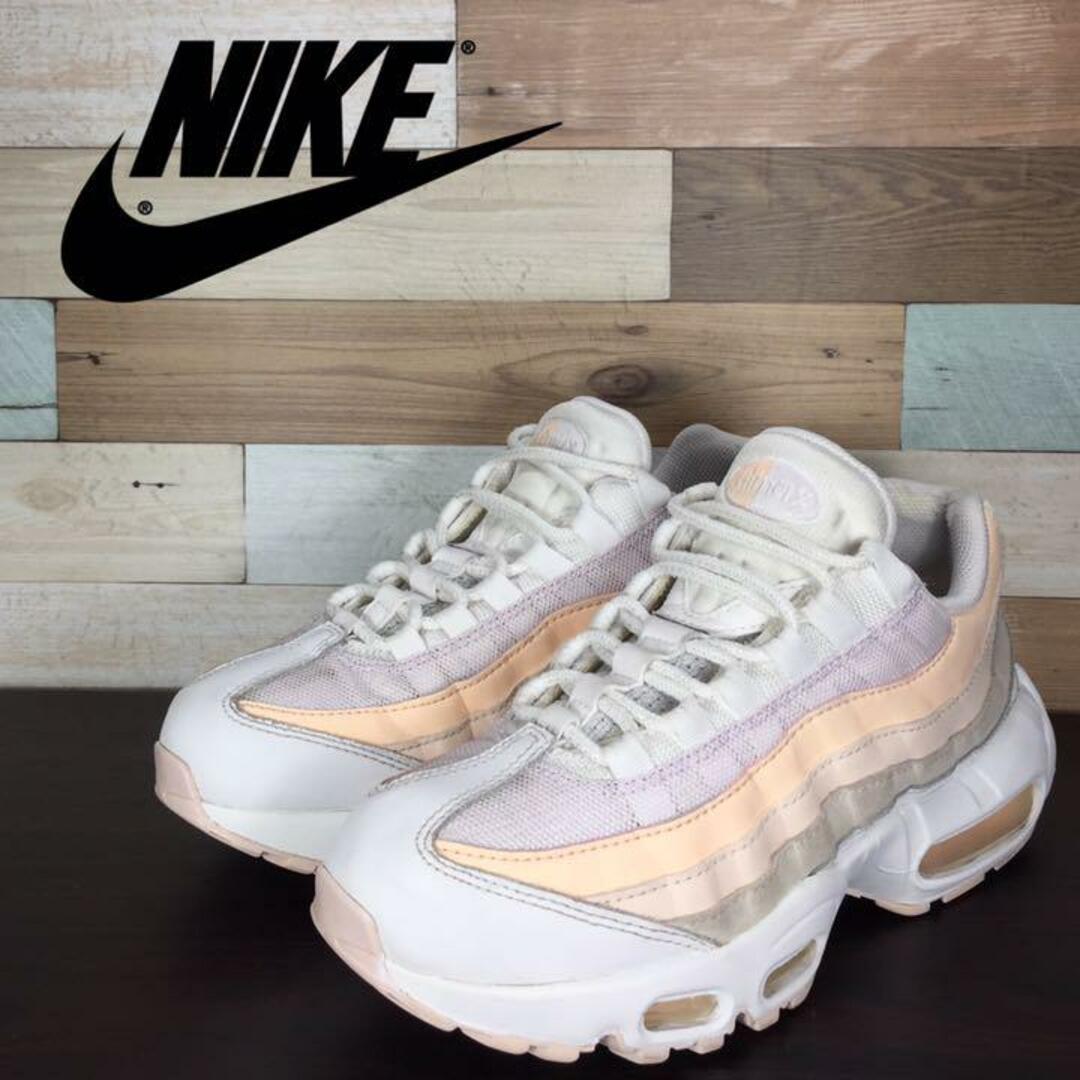 NIKE(ナイキ)のNIKE AIRMAX95 24cm レディースの靴/シューズ(スニーカー)の商品写真