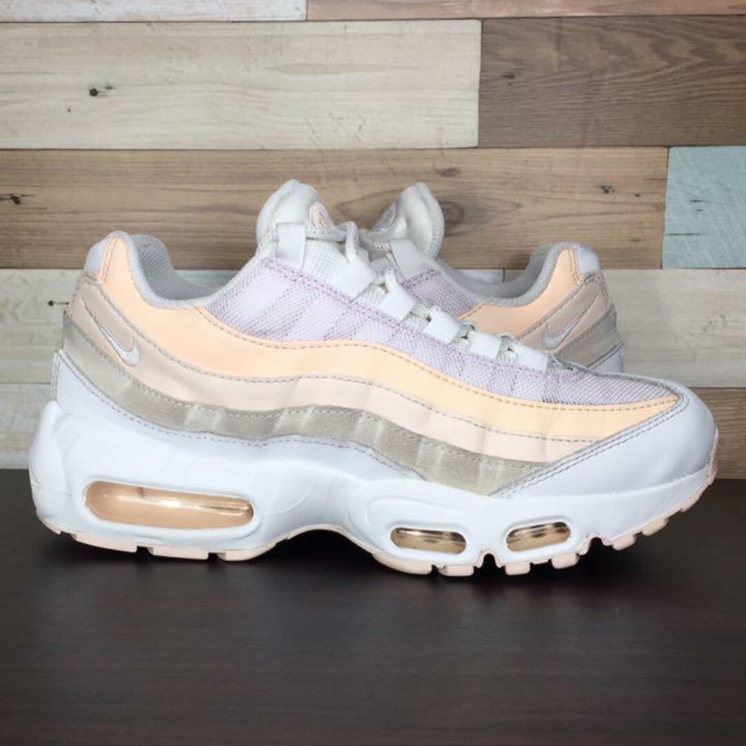 NIKE(ナイキ)のNIKE AIRMAX95 24cm レディースの靴/シューズ(スニーカー)の商品写真