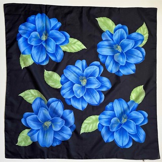 サンタモニカ(Santa Monica)のvintage イタリア製　花柄　黒　ブルー　スカーフ　ヴィンテージ(バンダナ/スカーフ)