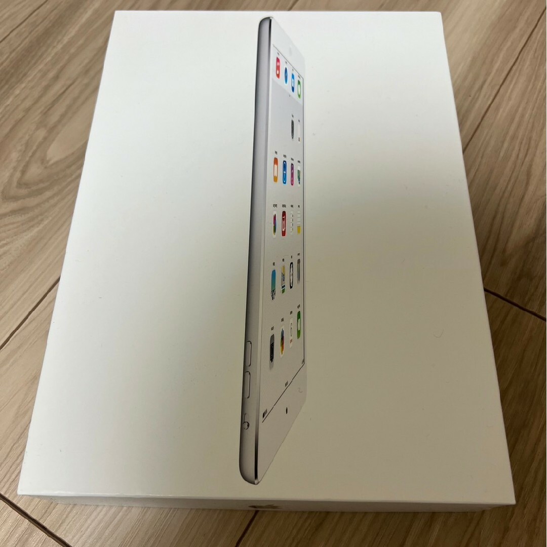 iPad(アイパッド)のiPad Air wi-fi cellular Logicool キーボード スマホ/家電/カメラのPC/タブレット(タブレット)の商品写真