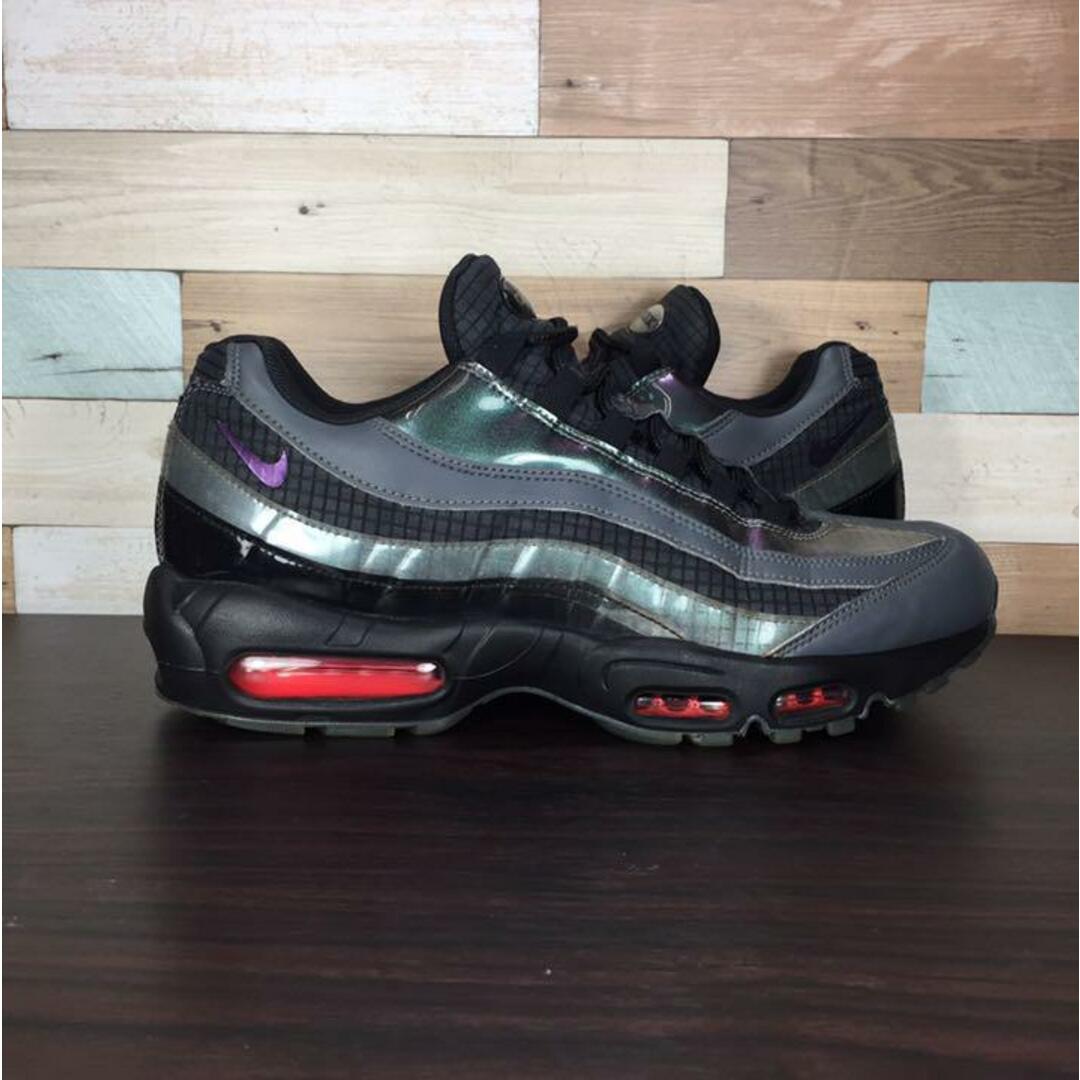 NIKE(ナイキ)のNIKE AIR MAX '95 LV8 28cm メンズの靴/シューズ(スニーカー)の商品写真