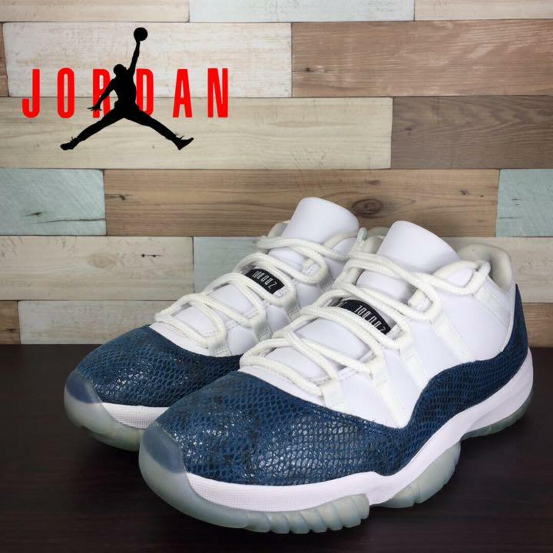 NIKE(ナイキ)のNIKE AIR JORDAN 11 LOW LE SNAKE 28cm メンズの靴/シューズ(スニーカー)の商品写真