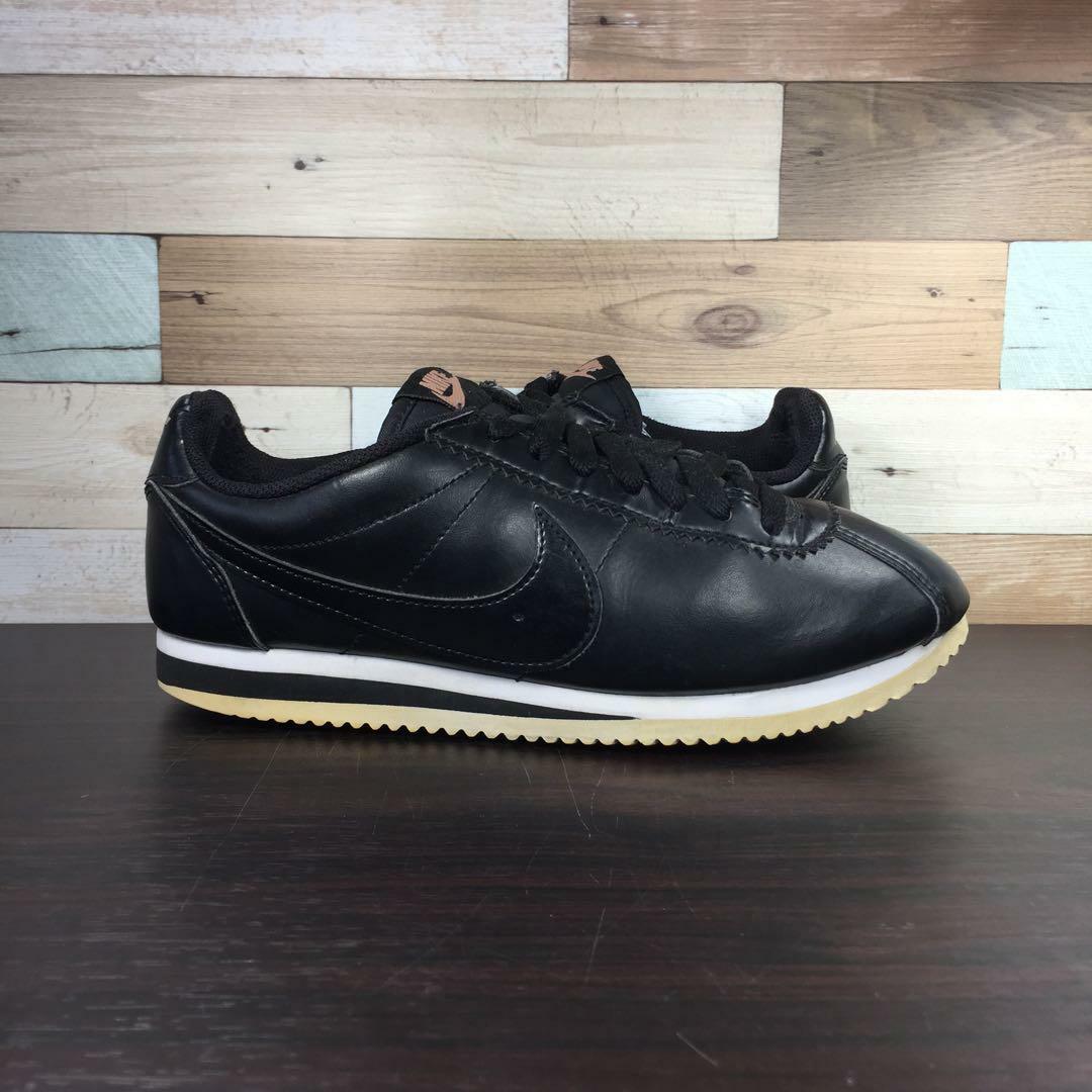 NIKE(ナイキ)のNIKE CLASSIC CORTEZ LEATHER 24.5cm レディースの靴/シューズ(スニーカー)の商品写真