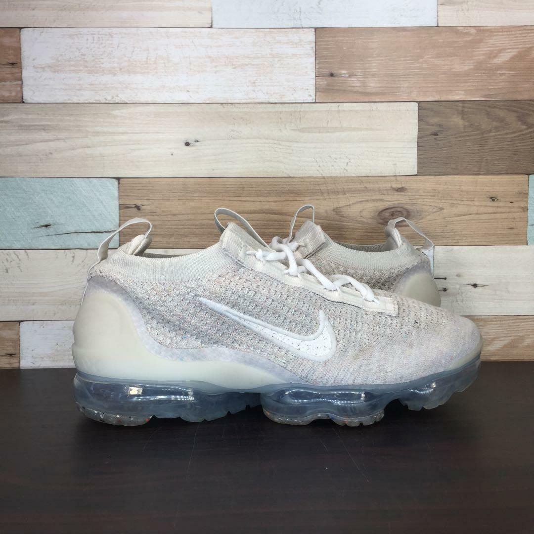 NIKE(ナイキ)のNIKE AIR VAPOR MAX 2021 FLYKNIT 25cm メンズの靴/シューズ(スニーカー)の商品写真