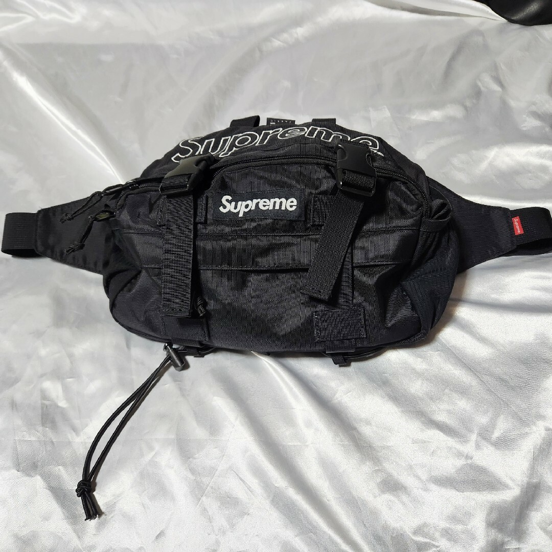 Supreme(シュプリーム)のsupreme 19FW Waist Bag CORDURA ボックスロゴ 黒 メンズのバッグ(ボディーバッグ)の商品写真