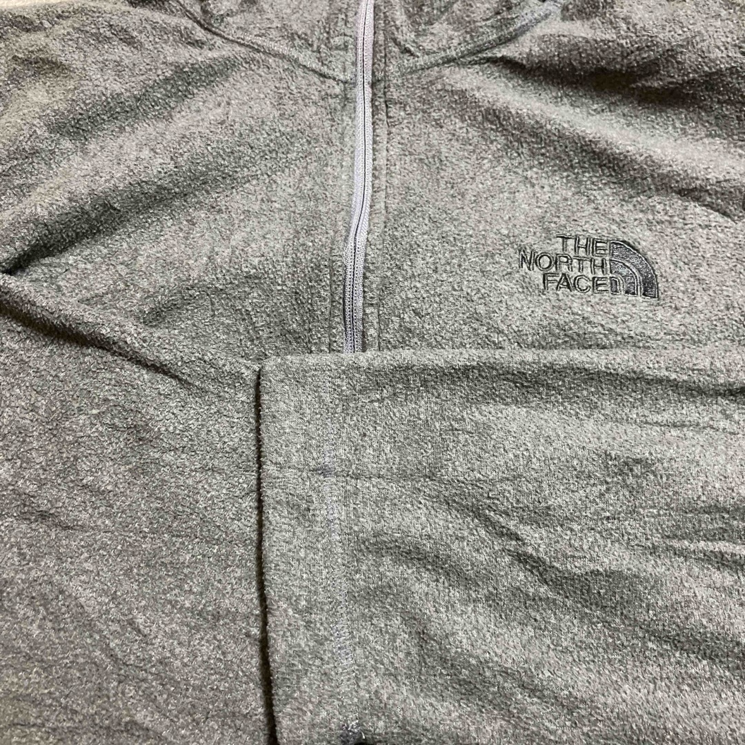 THE NORTH FACE(ザノースフェイス)のUSA規格 ノースフェイス ハーフジップフリース 刺繍ロゴ XLサイズ相当 メンズのジャケット/アウター(ブルゾン)の商品写真