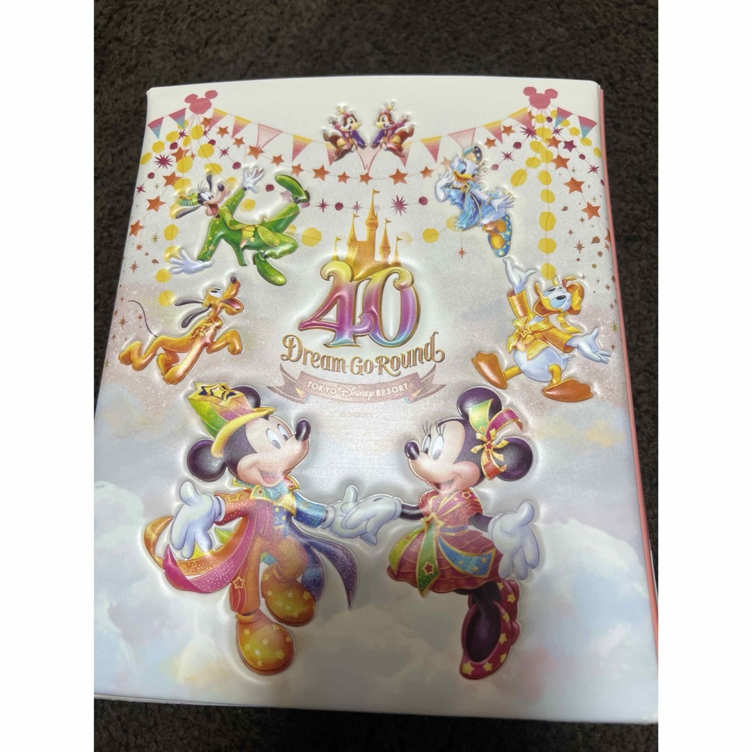 Disney(ディズニー)のディズニーリゾート40周年　スーベニアメダルケース エンタメ/ホビーのおもちゃ/ぬいぐるみ(キャラクターグッズ)の商品写真